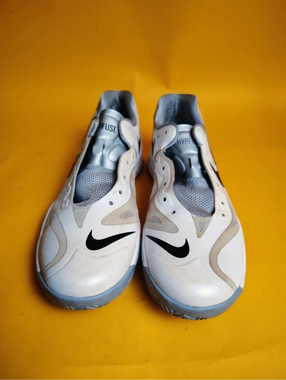 Nike Zoom Hyperfuse Low White Black Grey 616620-110 Basketball Men's Size 9.5